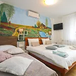 Apartments Fuma 161